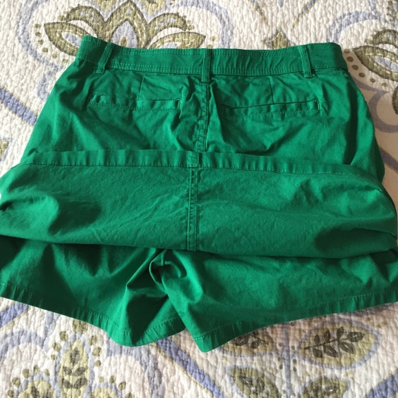 Green skort (size 4) - Picture 4 of 4